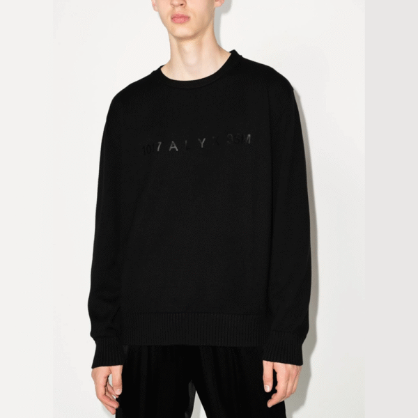 Sweatshirt with logo